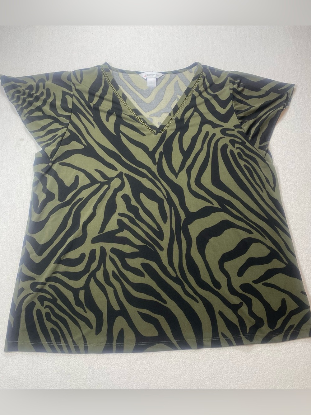 Liz Claiborne V-Neck Zebra Print Top - Olive/Black size Large